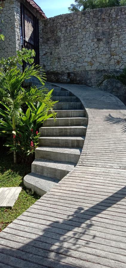 Sunmoonstarvillas Yogyakarta Jarakan Exterior foto