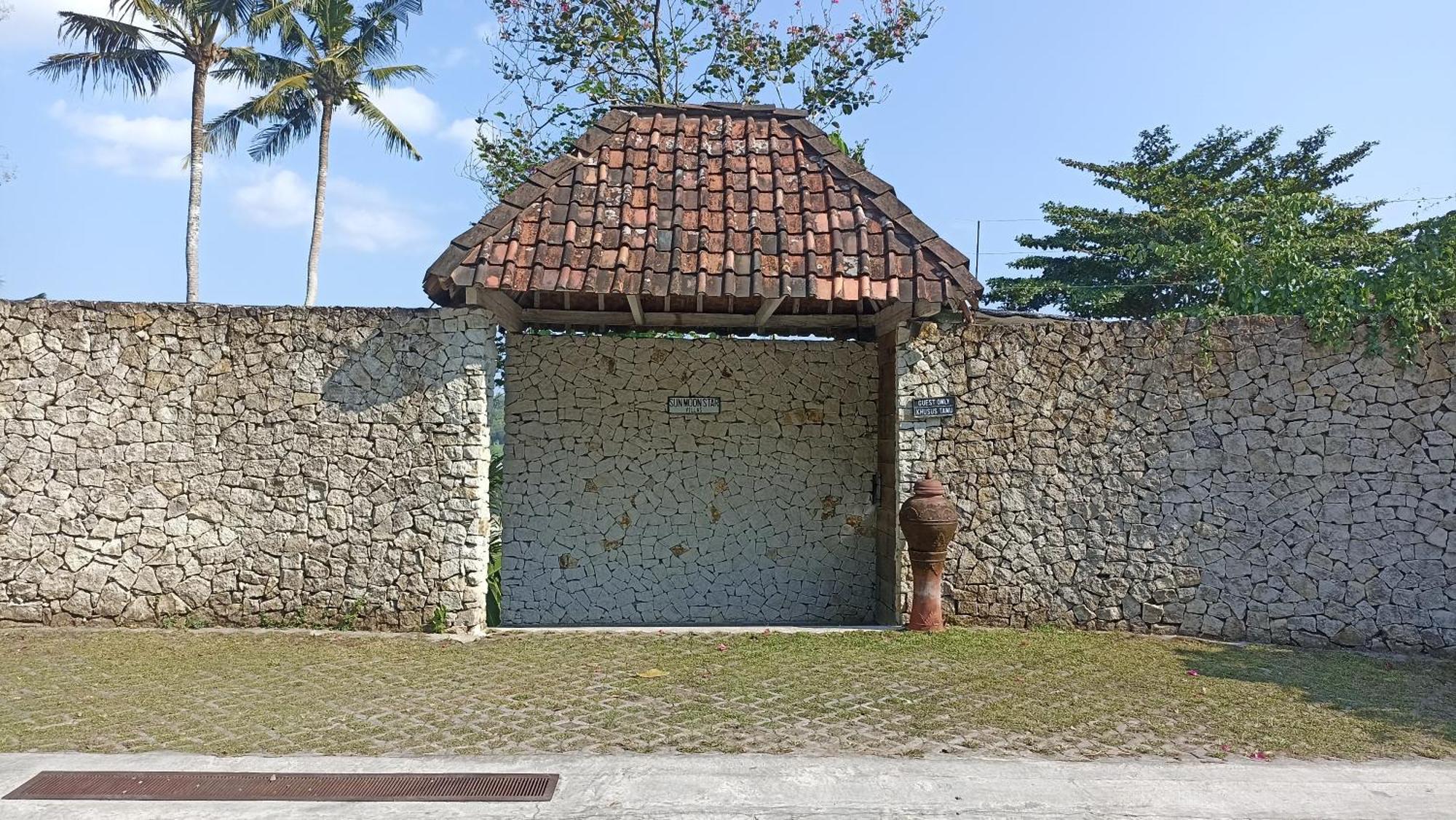 Sunmoonstarvillas Yogyakarta Jarakan Exterior foto